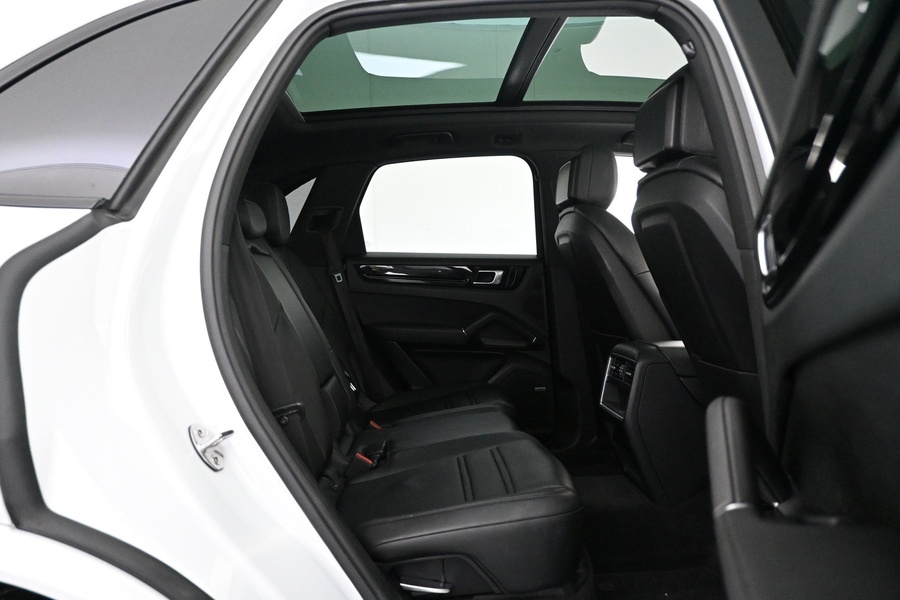 Porsche Cayenne vaihtoauto