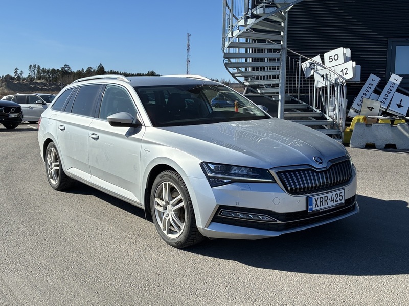Skoda Superb vaihtoauto