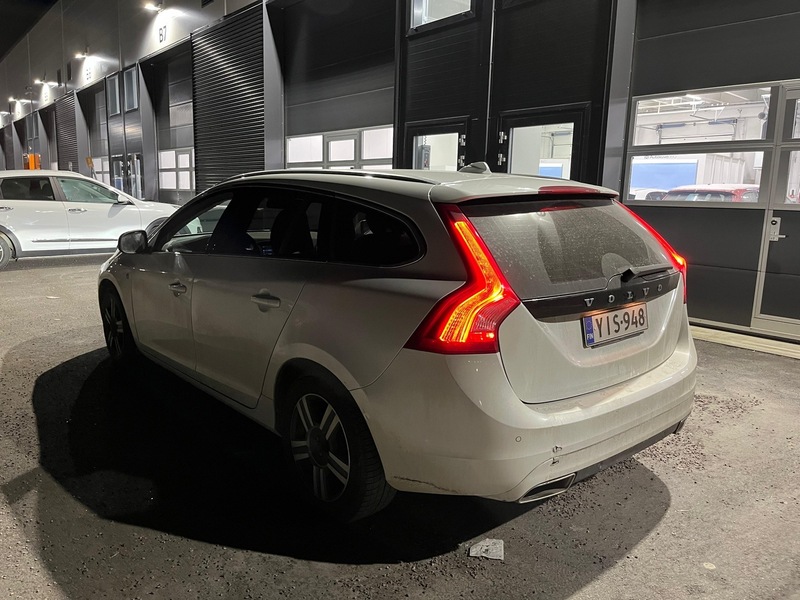 Volvo V60 vaihtoauto