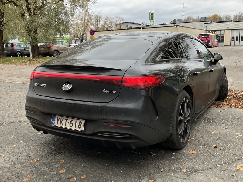 Mercedes-Benz EQS vaihtoauto