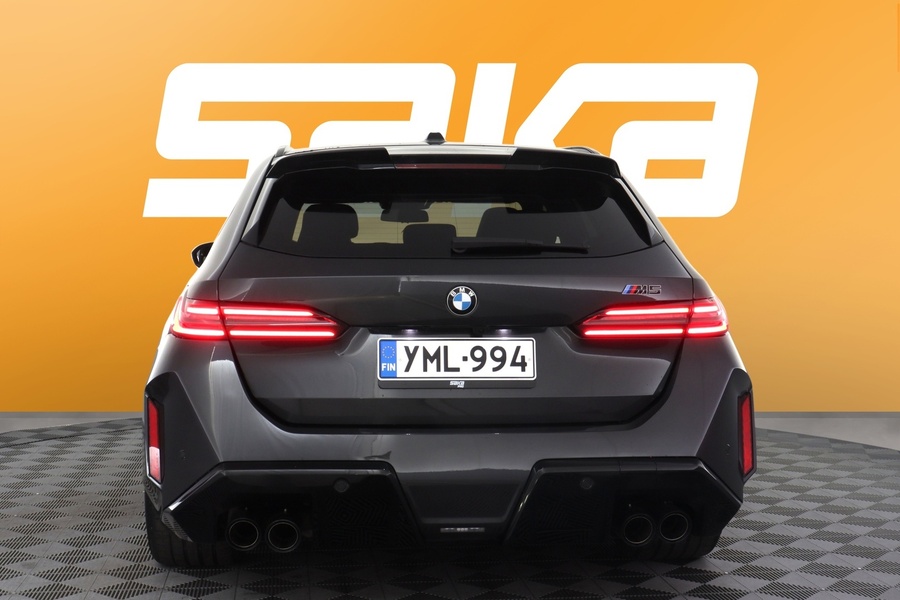 BMW M5 vaihtoauto