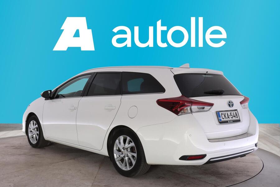 Toyota Auris vaihtoauto