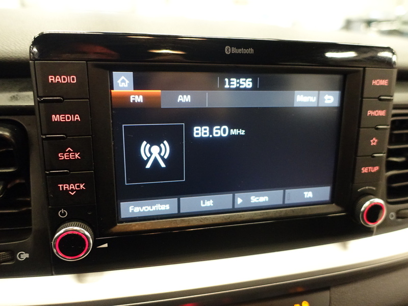 Kia Stonic vaihtoauto