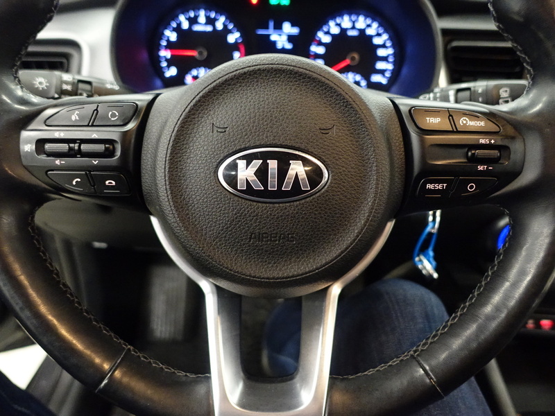 Kia Stonic vaihtoauto