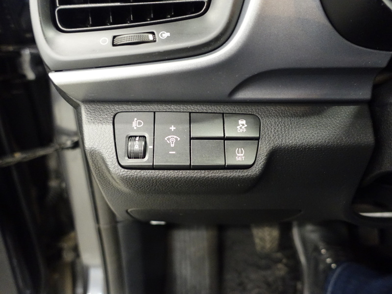 Kia Stonic vaihtoauto