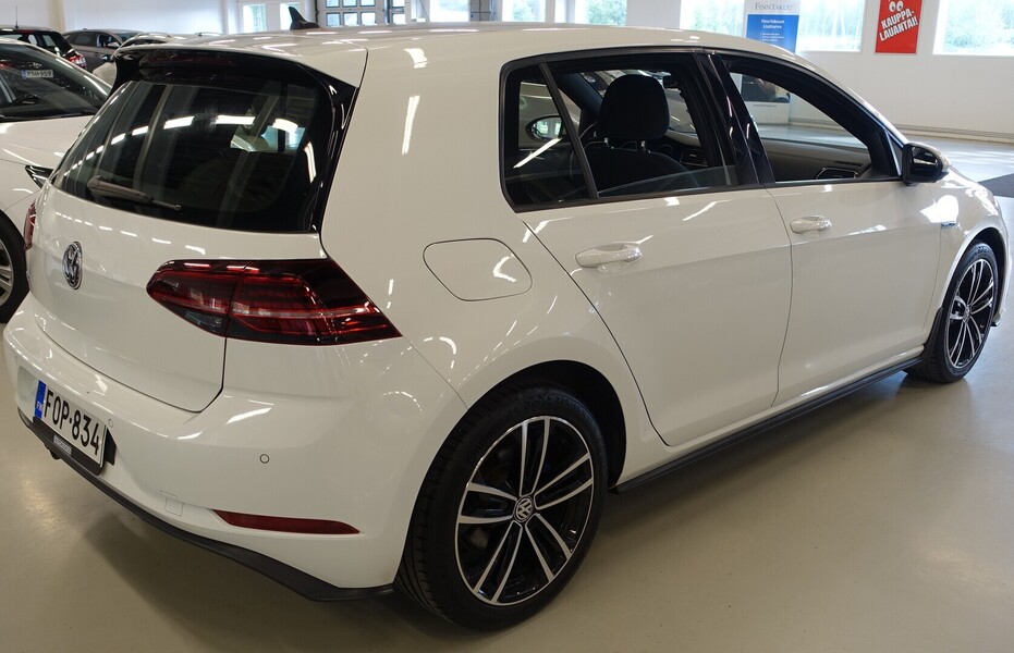 Volkswagen Golf vaihtoauto