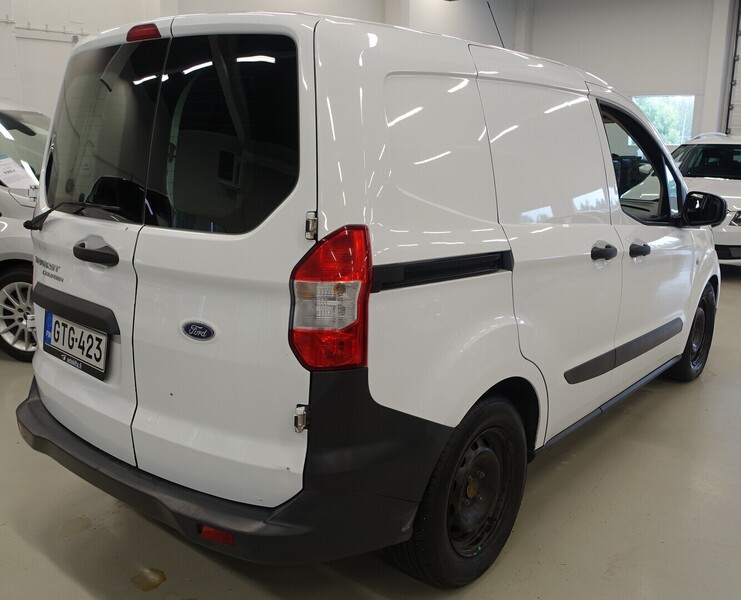 Ford Transit Courier vaihtoauto