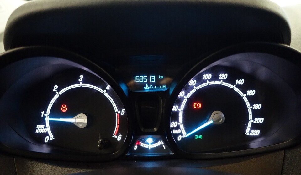 Ford Transit Courier vaihtoauto