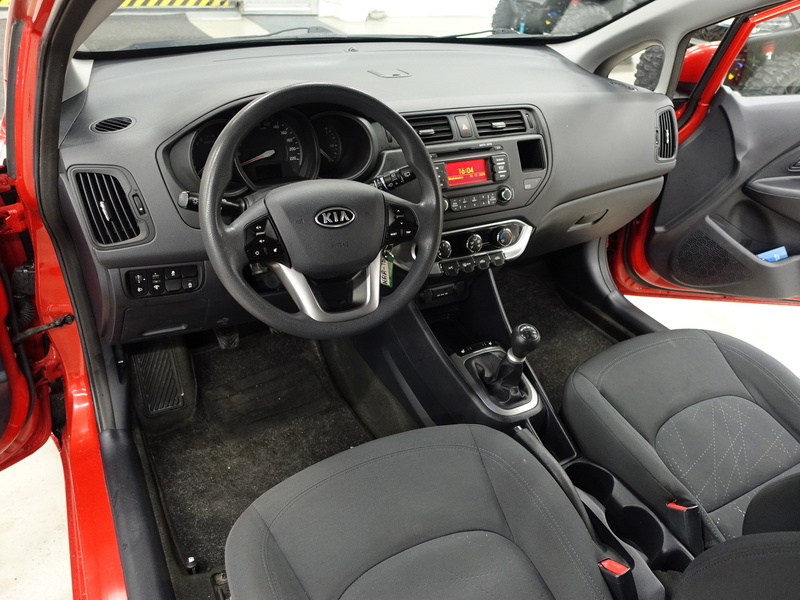 Kia Rio vaihtoauto