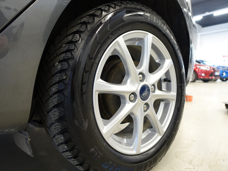 Ford Fiesta vaihtoauto