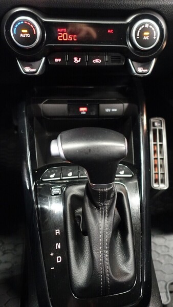 Kia Stonic vaihtoauto