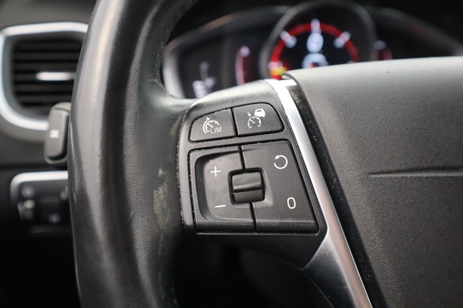 Volvo S60 Cross Country vaihtoauto