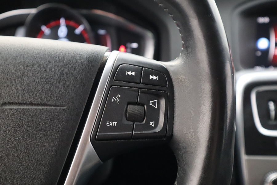 Volvo S60 Cross Country vaihtoauto