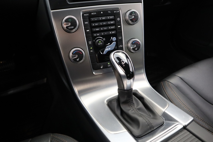 Volvo S60 Cross Country vaihtoauto