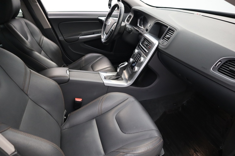 Volvo S60 Cross Country vaihtoauto