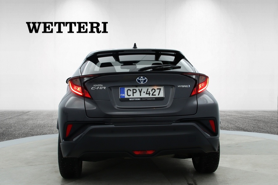 Toyota C-HR vaihtoauto