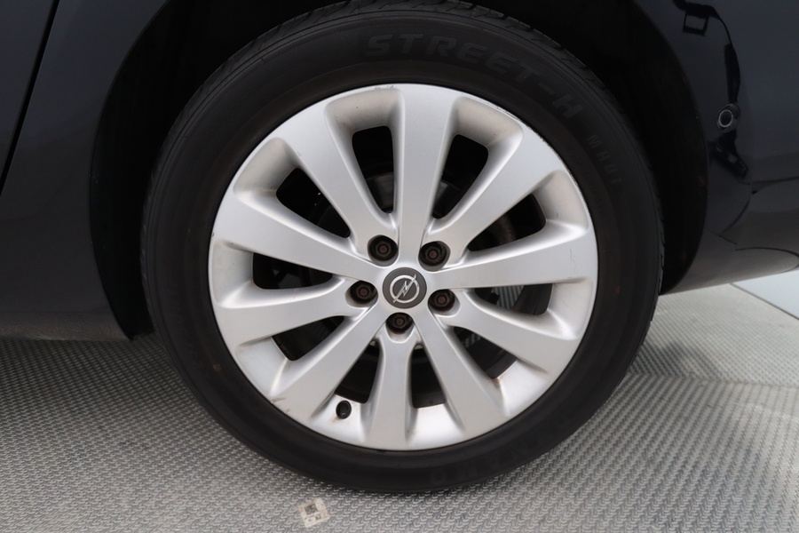 Opel Astra vaihtoauto