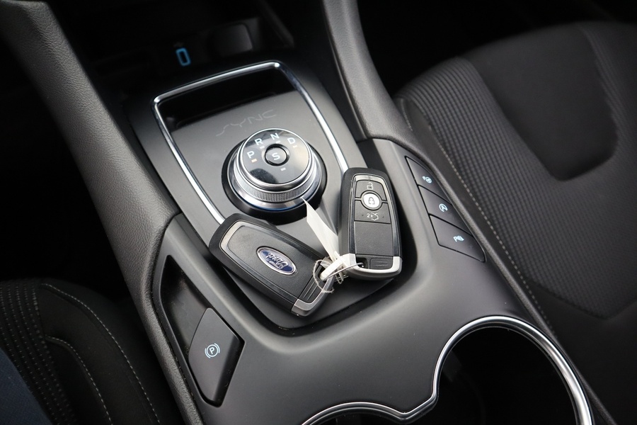 Ford Mondeo vaihtoauto