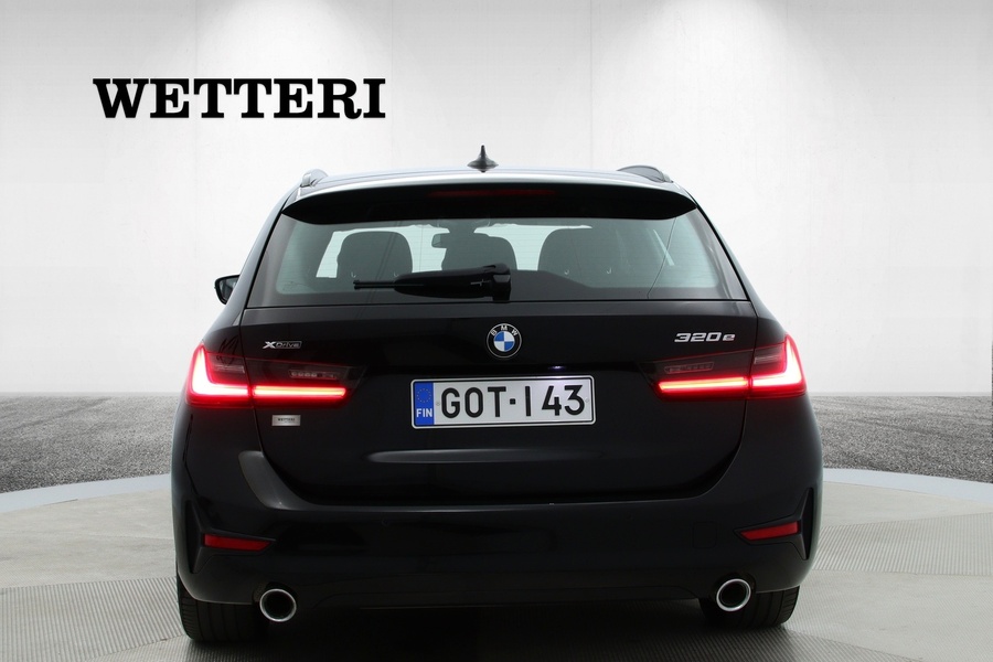 BMW 320 vaihtoauto