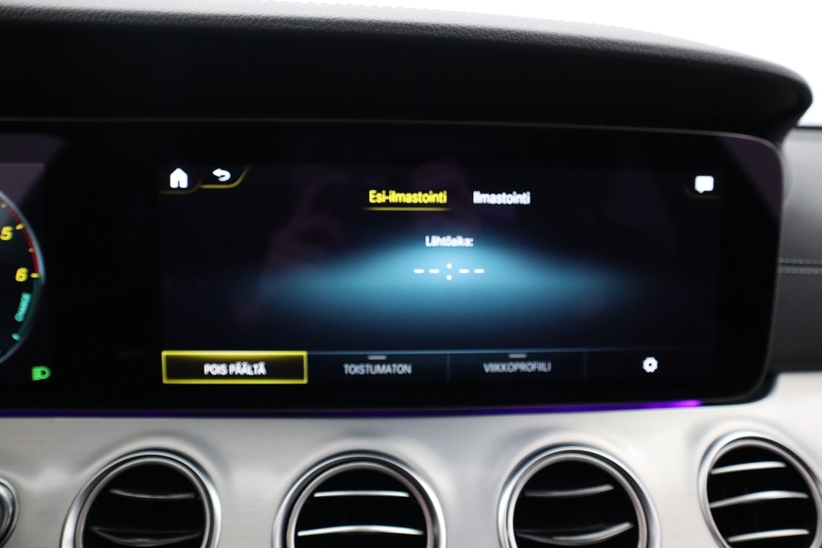 Mercedes-Benz E vaihtoauto