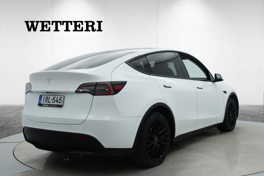 Tesla Model Y vaihtoauto