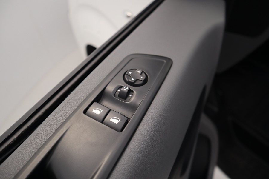 Peugeot e-Expert vaihtoauto