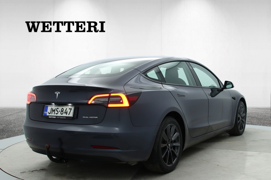 Tesla Model 3 vaihtoauto