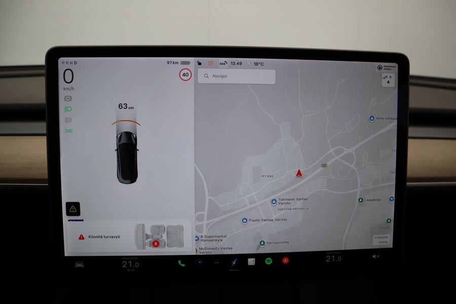 Tesla Model 3 vaihtoauto