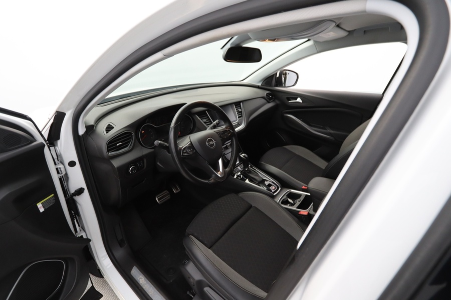 Opel Grandland X vaihtoauto