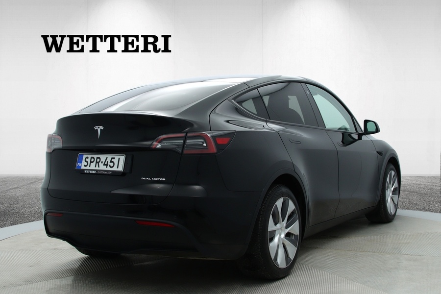 Tesla Model Y vaihtoauto