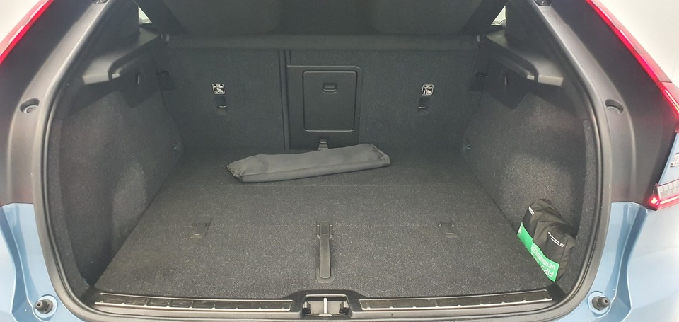 Volvo C40 vaihtoauto