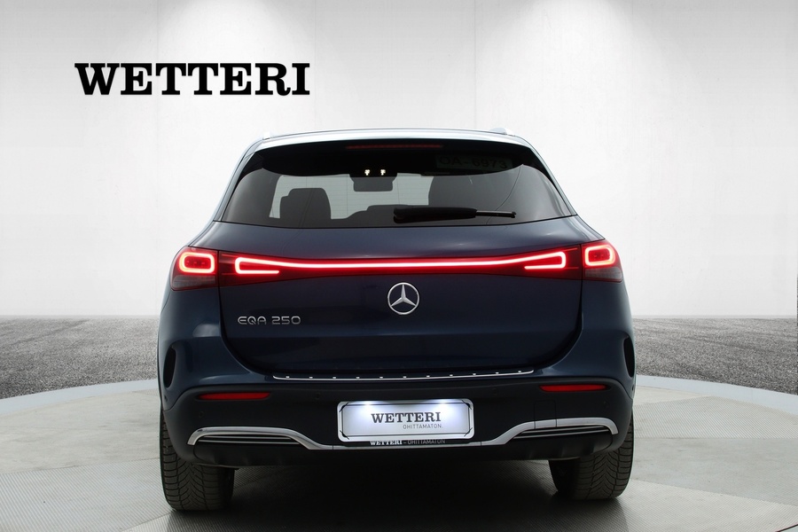 Mercedes-Benz EQA vaihtoauto