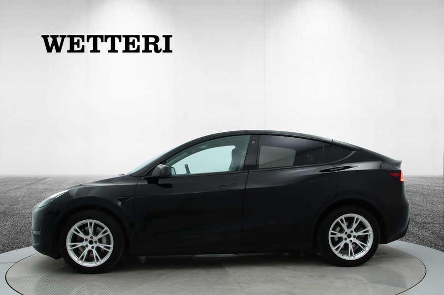 Tesla Model Y vaihtoauto