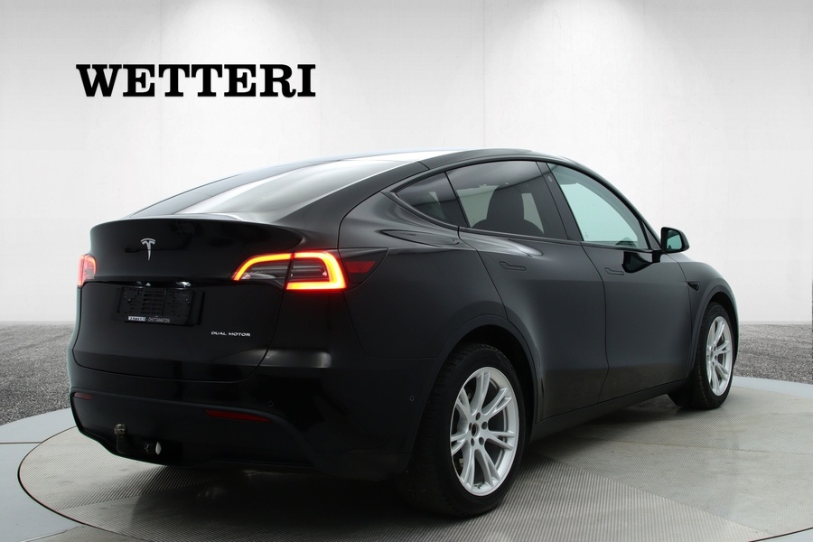 Tesla Model Y vaihtoauto