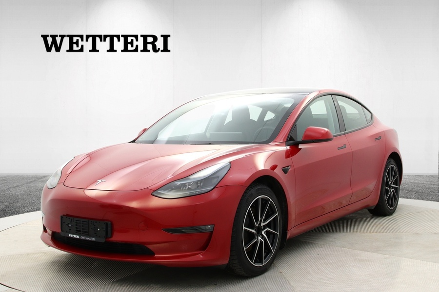 Tesla Model 3 vaihtoauto