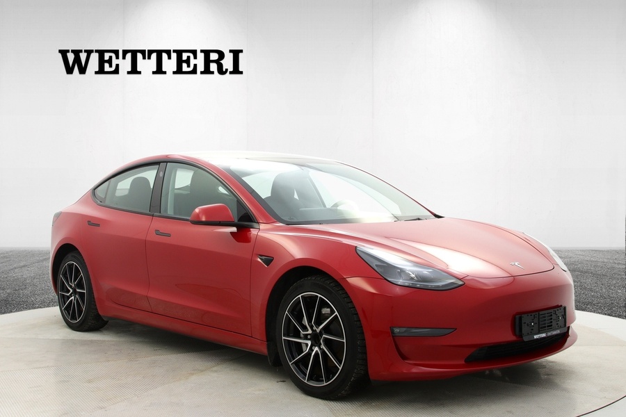 Tesla Model 3 vaihtoauto