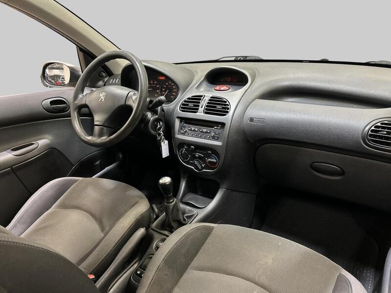 Peugeot 206 vaihtoauto