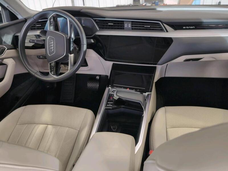 Audi e-tron vaihtoauto