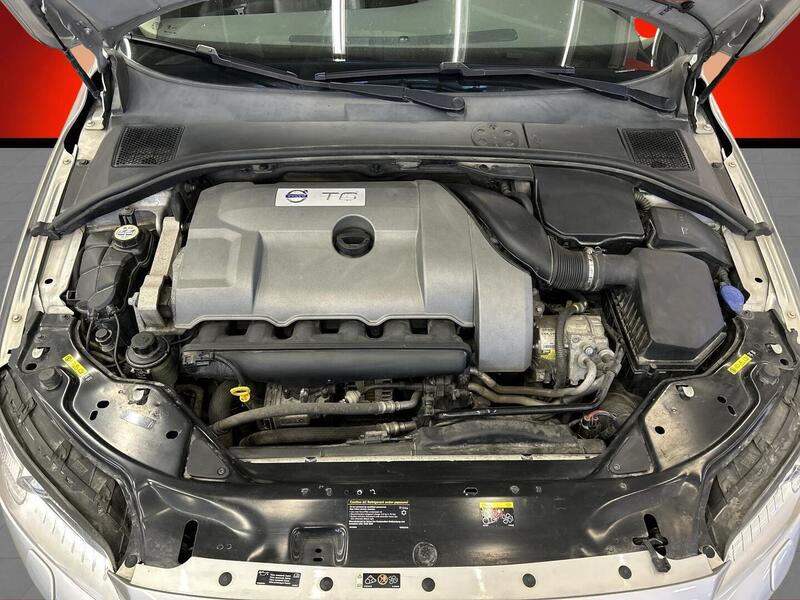 Volvo V70 vaihtoauto