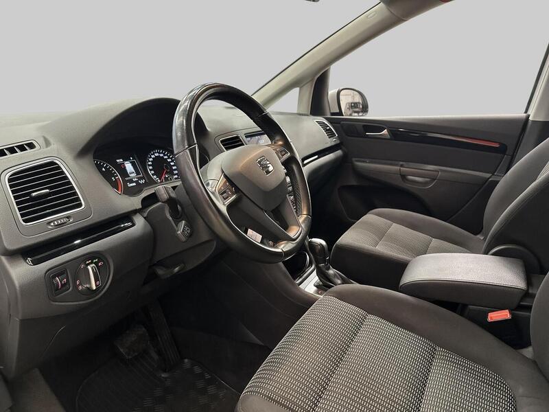 SEAT Alhambra vaihtoauto