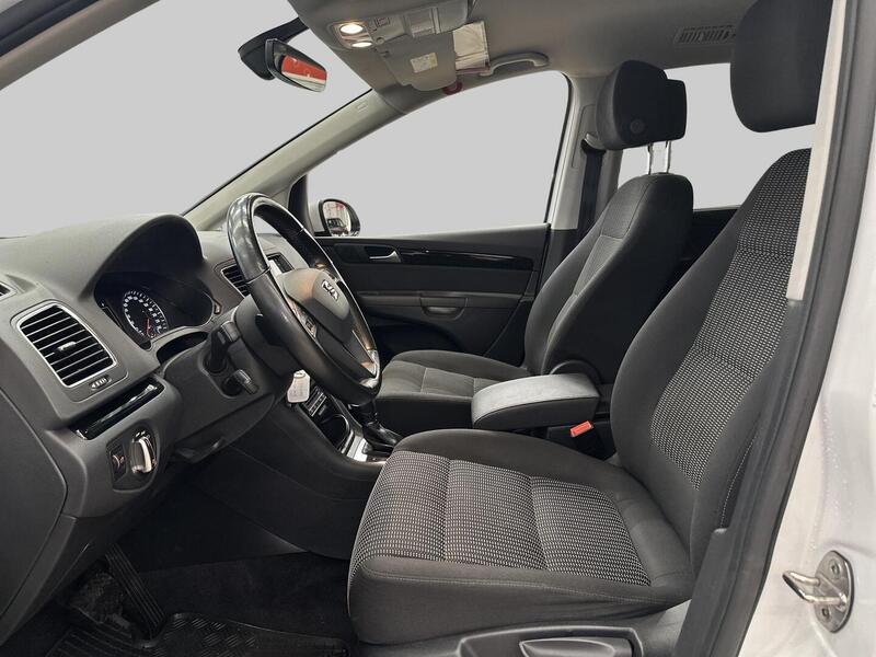 SEAT Alhambra vaihtoauto