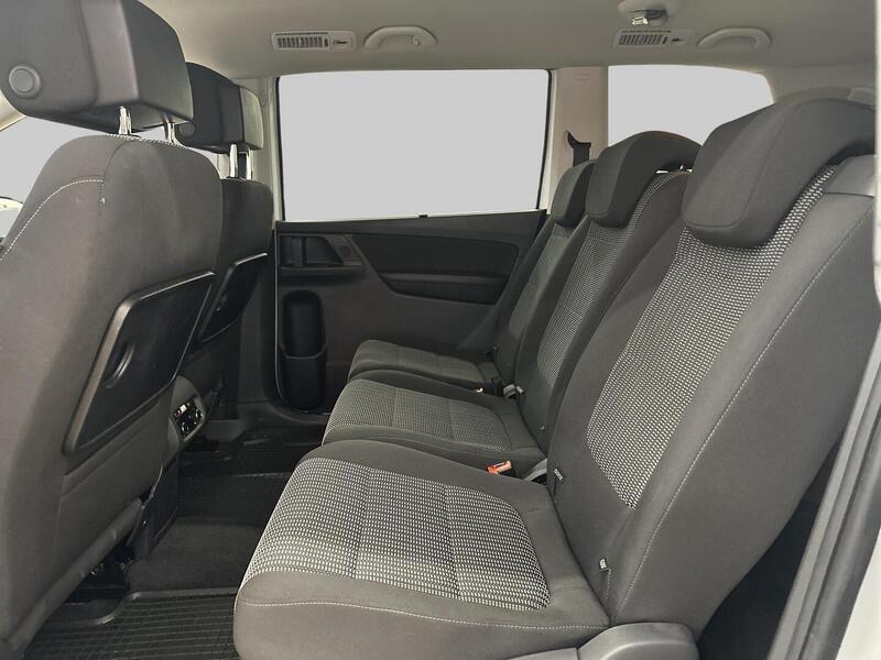 SEAT Alhambra vaihtoauto