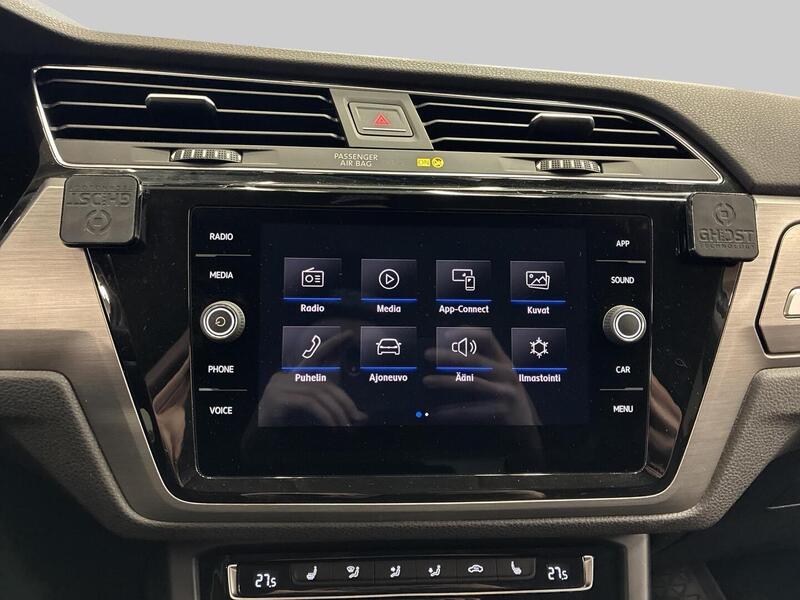 Volkswagen Touran vaihtoauto