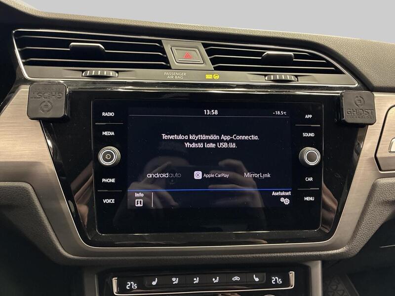 Volkswagen Touran vaihtoauto