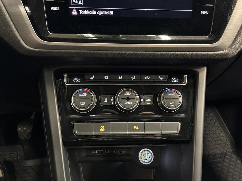 Volkswagen Touran vaihtoauto