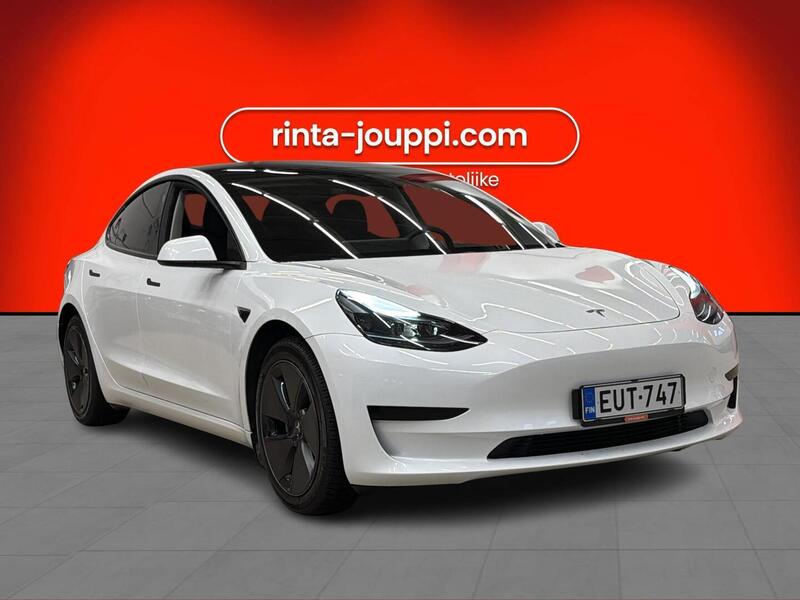 Tesla Model 3 vaihtoauto