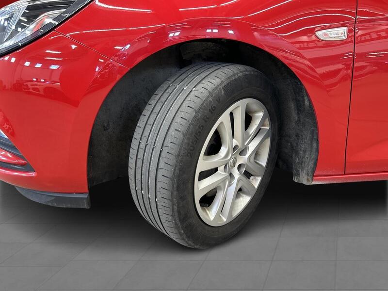 Opel Astra vaihtoauto