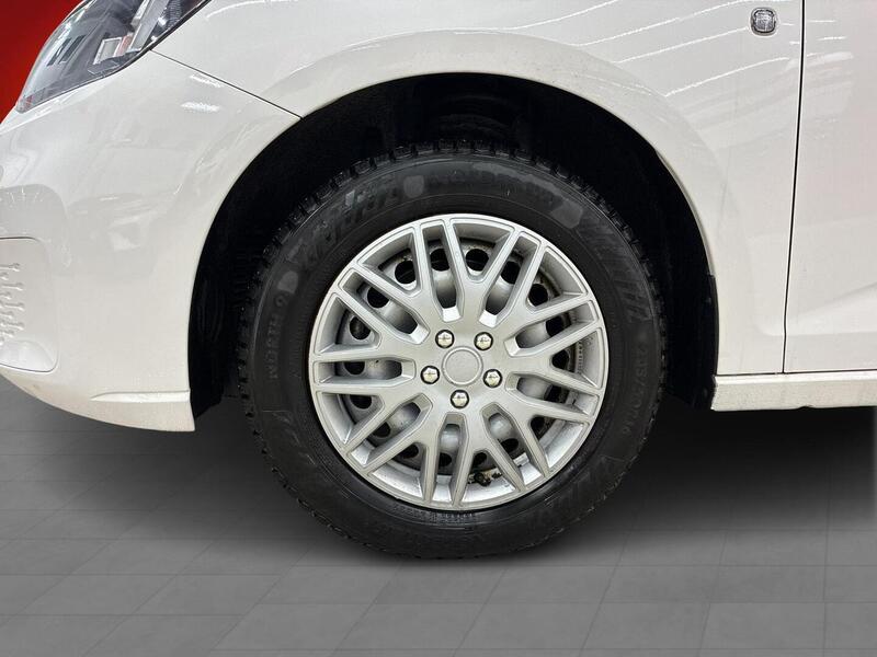 Volkswagen Caddy Maxi vaihtoauto