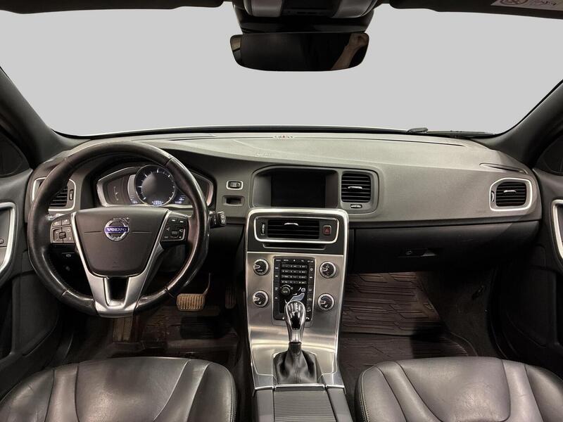 Volvo V60 Cross Country vaihtoauto