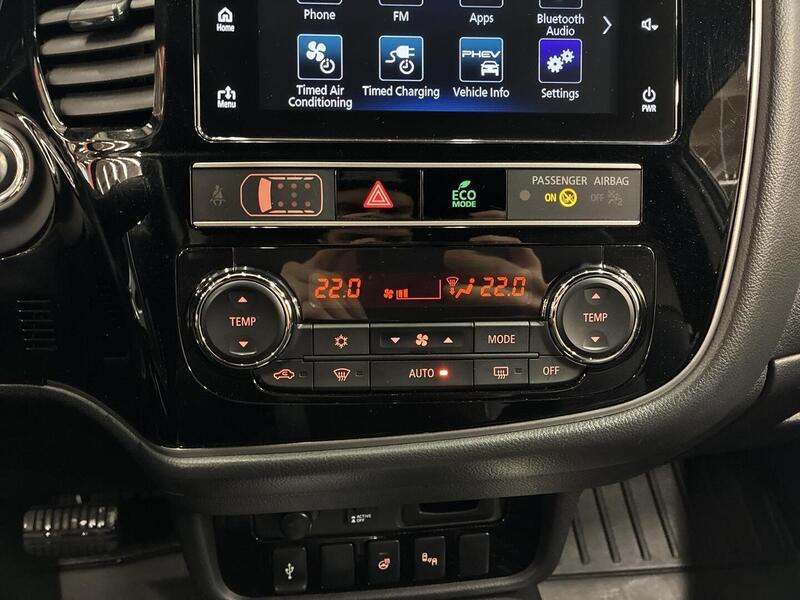 Mitsubishi Outlander PHEV vaihtoauto